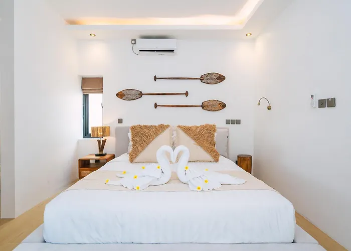 Surya - Luxurious 2br Private In Quiet Area Of *