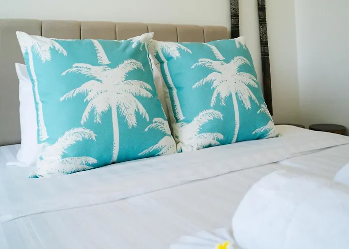 Villa Surya - Luxurious 2br Private In Quiet Area Of