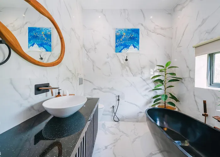 Villa Surya - Luxurious 2br Private In Quiet Area Of Canggu
