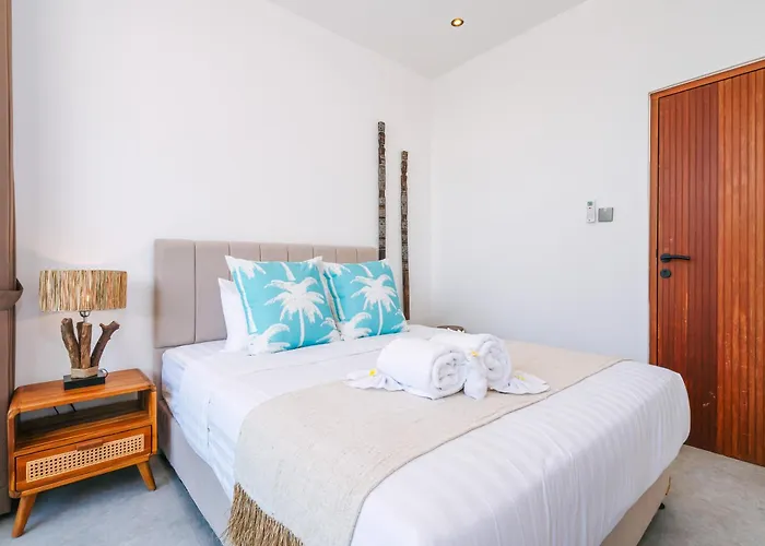 Villa Surya - Luxurious 2br Private In Quiet Area Of